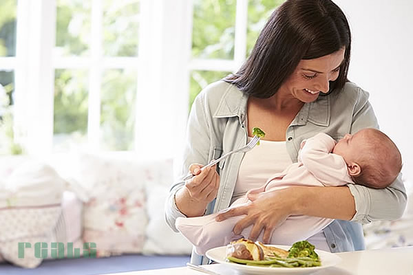 Read more about the article Effects of Food on Breast Milk